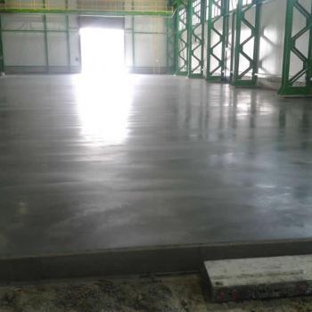 Posadzki przemysłowe na gładko